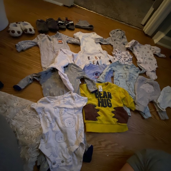0-3 Month BOY Clothing Lot - Picture 2 of 6